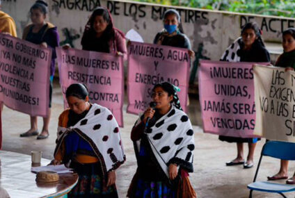 Mujeres indígenas protestan en los Altos de Chiapas por el 8M