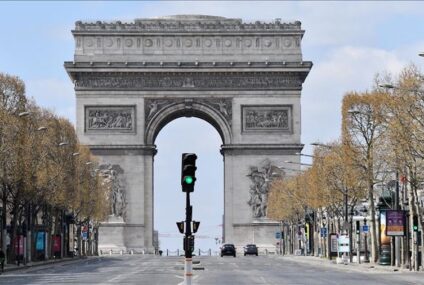Por tercera ocasión, cuarentena de un mes para París por COVID-19