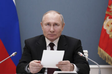 «Que nadie se atreva a cruzar la línea roja con Rusia», advierte Putin
