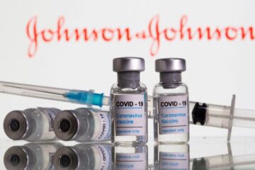 Johnson & Johnson retrasará el lanzamiento de su vacuna contra el covid-19 en Europa