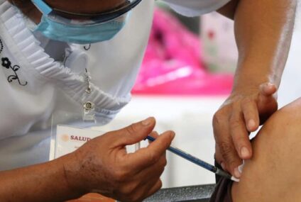 Abren seis módulos para vacunar a población de 50-59 años de edad en Tuxtla