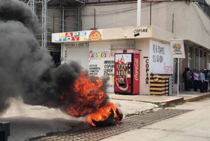 CNTE se manifiesta por segundo día consecutivo en Tuxtla