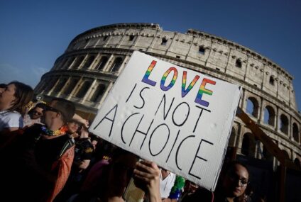 El Vaticano pide a Italia que cambie su proyecto de ley contra la homofobia y transfobia