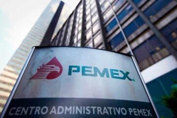 Petroleros emplazan a huelga en Pemex el 30 de septiembre