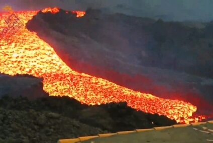 Continúan las efusiones de lava en La Palma, con picos de gran velocidad