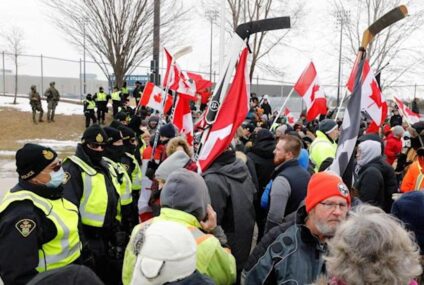 Reabrió el puente fronterizo entre Estados Unidos y Canadá que había sido bloqueado por manifestantes antivacunas