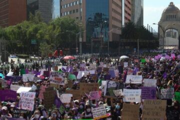 Reporta gobierno de la CDMX 75 mil asistentes a protestas del 8M, en su mayoría pacíficas
