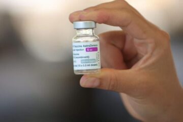 Unidades Médicas Familiares del IMSS retoman vacunación anti COVID-19