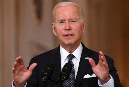 Joe Biden exige combatir «industria criminal» de tráfico de migrantes tras hallazgo en Texas