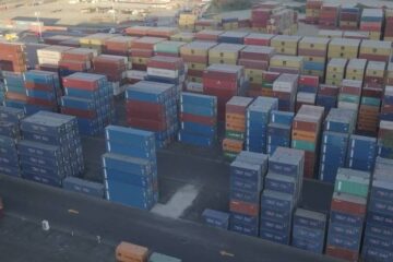 ¡Se llevaron oro, plata y televisores! Roban 20 contenedores del Puerto de Manzanillo