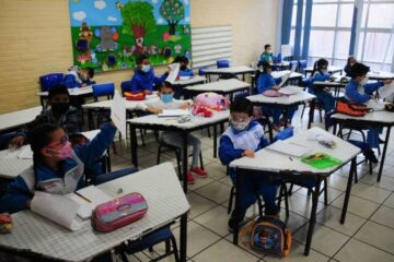 De vuelta a la «segunda casa»: escuelas en Chiapas comienzan a impartir clases con 100 % de alumnado