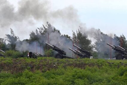 Taiwán lanza simulacro de defensa de la isla con fuego de artillería real