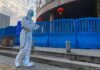 En China, ordenan confinar ciudad tras protestas en planta de iPhone y brote de covid-19