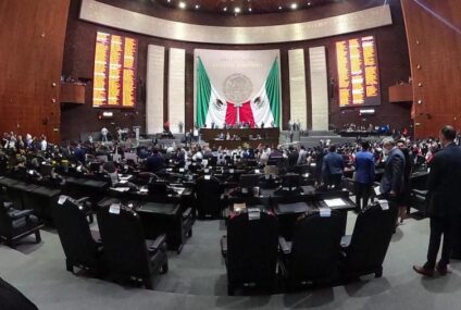 Diputados cambian otra vez reforma sobre vacaciones; siempre sí serán 12 días continuos