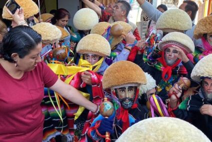 Chiapa de Corzo une actividades culturales, religiosas y comerciales en la tradicional Fiesta Grande