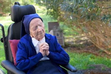 Fallece la persona más anciana conocida, una monja francesa