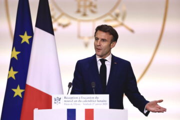 Francia: Senado aprueba proyecto de Emmanuel Macron sobre pensiones