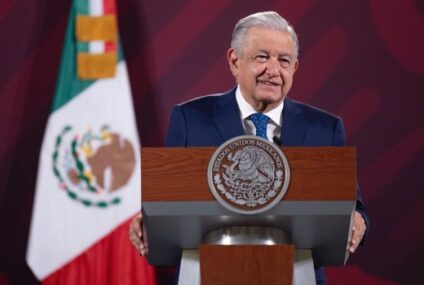 Congreso de Perú declara persona non grata a AMLO