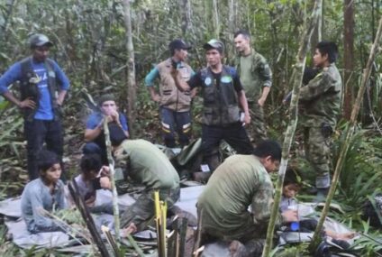 Madre de niños perdidos en la selva de Colombia estuvo cuatro días viva
