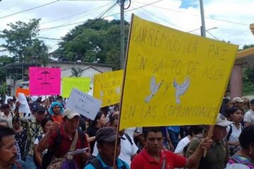 Indígenas realizan marcha para exigir paz y tranquilidad en Salto deAgua