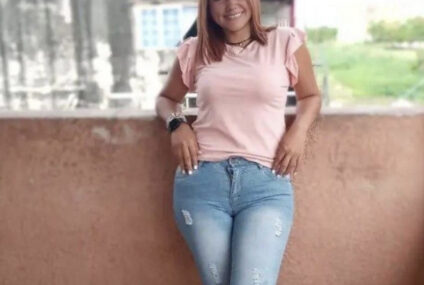 Tragedia en una playa y en sus vacaciones: mujer muere por el impacto de un rayo en Colombia