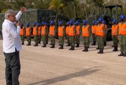 López Obrador ordena que el Ejército se encargue del mantenimiento de las carreteras federales