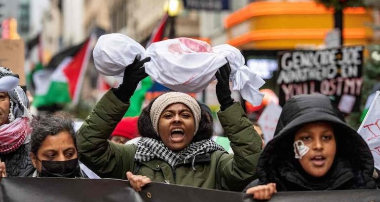 Estudiantes de la Universidad de Nueva York se unen a las protestas a favor de Gaza