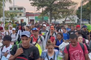Nuevo contingente de migrantes salió de Tapachula este lunes