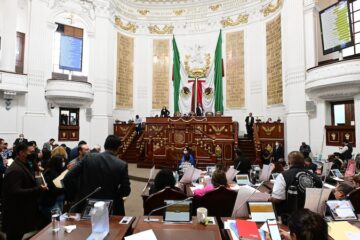 IECM aprueba reducir diputaciones plurinominales a la oposición y dárselas a Morena en el Congreso de la CDMX
