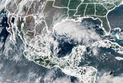 Depresión en Golfo de México podría convertirse en la tormenta tropical ‘Chris’, traerá lluvias al centro del país