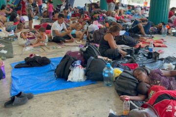 Avanza caravana de tres mil migrantes en Chiapas