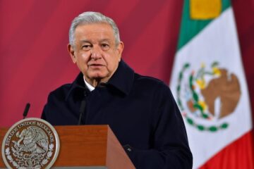 López Obrador no considera significativa la caída del peso ante el dólar: “Los mercados están nerviosos”