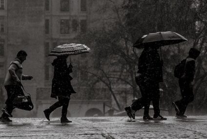 Qué es la “lluvia negra”, el fenómeno que se espera afecte a la Argentina