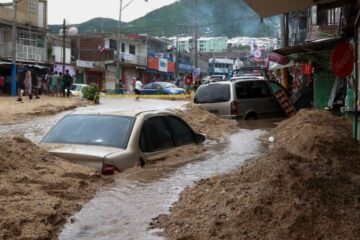 Sheinbaum evaluará daños en Acapulco tras rendir protesta como presidenta