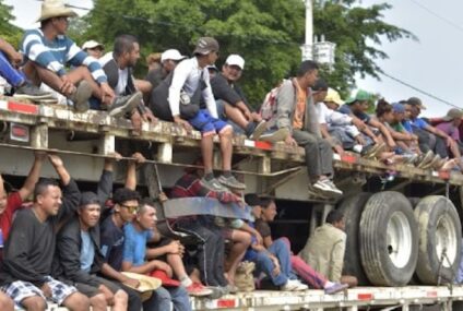 México disuelve las caravanas migrantes para evitar que lleguen a la frontera con Estados Unidos