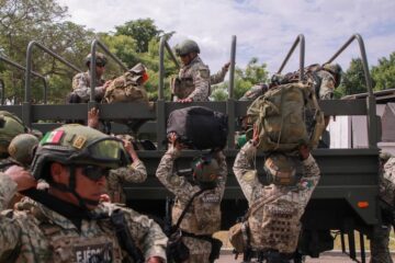 Llegan a Culiacán 100 elementos del Ejército para reforzar operativos de seguridad; suman 2 mil 600 efectivos concentrados en Sinaloa