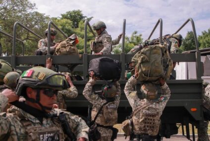 Llegan a Culiacán 100 elementos del Ejército para reforzar operativos de seguridad; suman 2 mil 600 efectivos concentrados en Sinaloa