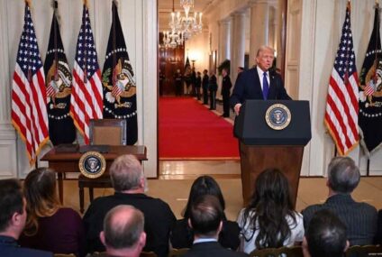 Trump firma ley que permite detener a migrantes ilegales acusados de algunos delitos