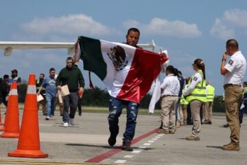 Arriban a Tapachula 137 mexicanos deportados de EE.UU