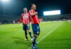 Chivas consigue triunfo agónico y Pumas agudiza la mala racha