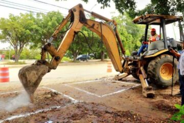 Dan banderazo a construcción de puente peatonal en el Libramiento Sur-Oriente