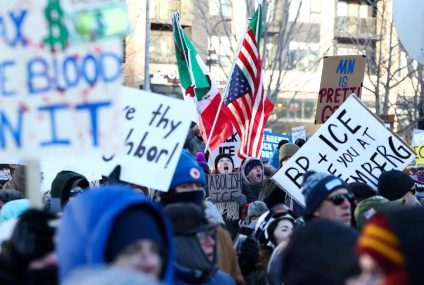 Protesta nacional en EU exige poner fin a brutalidad del ICE en redadas migratorias
