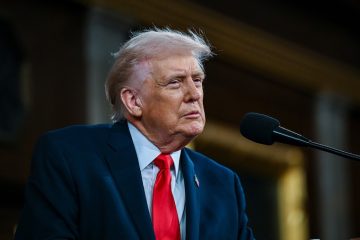 Trump sobre posible uso de fuerza contra Irán: «Me encantaría no utilizarla, pero a veces hay que hacerlo» Trump sobre posible uso de fuerza contra Irán: «Me encantaría no utilizarla, pero a veces hay que hacerlo»