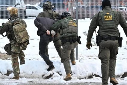 Terminan redadas en Minnesota; ICE se va