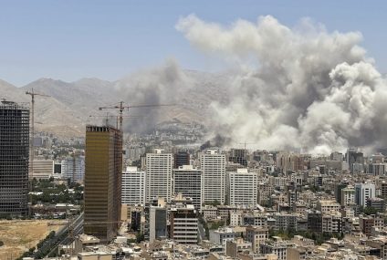 EU está destruyendo los misiles de Irán; “tenemos capacidad para seguir, yo no me aburro”, señala Trump