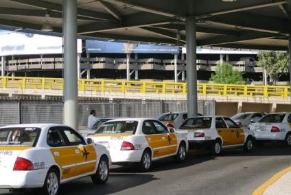 Taxistas del AICM bloquearán accesos al aeropuerto; exigen freno a Uber y Didi