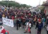 Caravana migrante avanza por la costa de Chiapas